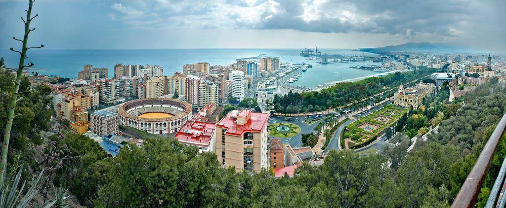 California, Malaga